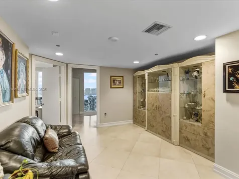 19333 Collins Avenue Sunny Isles Beach FL 33160