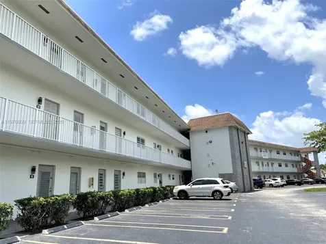 5102 NW 36th Street Lauderdale Lakes FL 33319