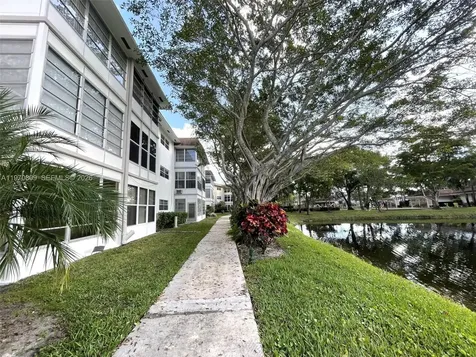 5102 NW 36th Street Lauderdale Lakes FL 33319