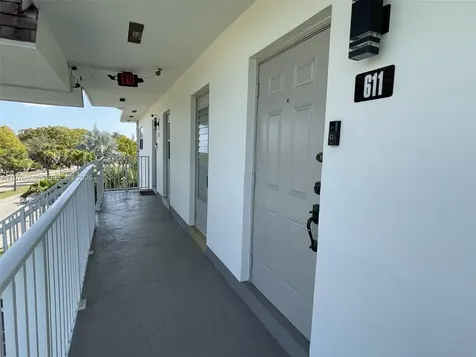 5102 NW 36th Street Lauderdale Lakes FL 33319