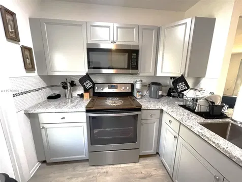5102 NW 36th Street Lauderdale Lakes FL 33319