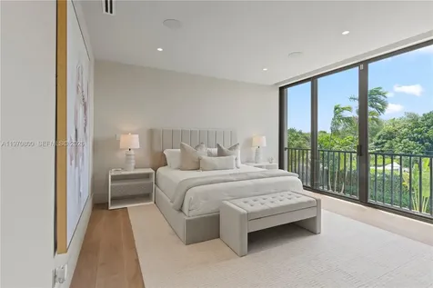 5854 SW 30th Street Miami FL 33155