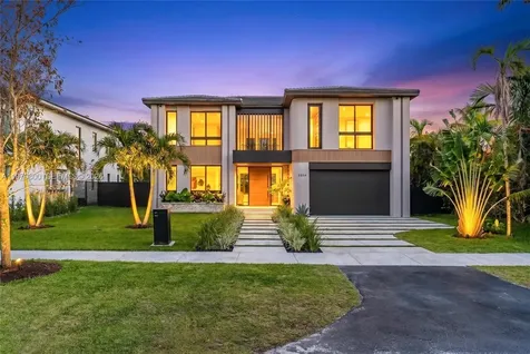 5854 SW 30th Street Miami FL 33155