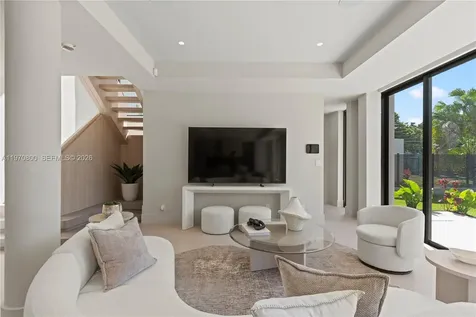 5854 SW 30th Street Miami FL 33155