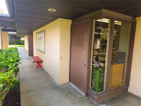 6701 S Miami Lakeway S Miami Lakes FL 33014