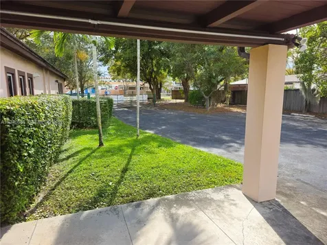 6701 S Miami Lakeway S Miami Lakes FL 33014