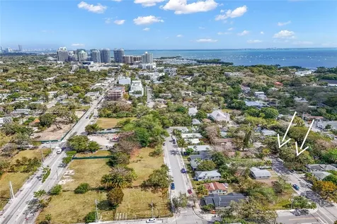 3554 William Avenue Miami FL 33133