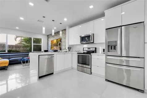 11261 NW 55th Lane Doral FL 33178