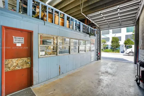 3838 Shipping Avenue Miami FL 33146