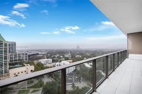 2678 Tigertail Miami FL 33133