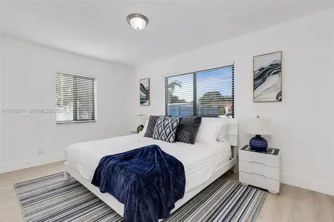 16049 NE 9th Place North Miami Beach FL 33162