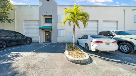 5903 NW 102th Avenue Doral FL 33178
