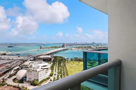 900 Biscayne Boulevard Miami FL 33132
