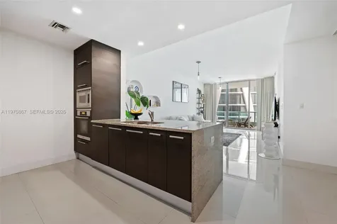 900 Biscayne Boulevard Miami FL 33132