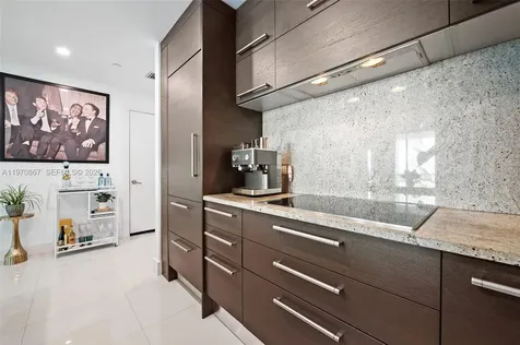 900 Biscayne Boulevard Miami FL 33132