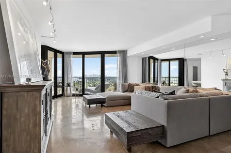 2000 Towerside Terrace Miami FL 33138