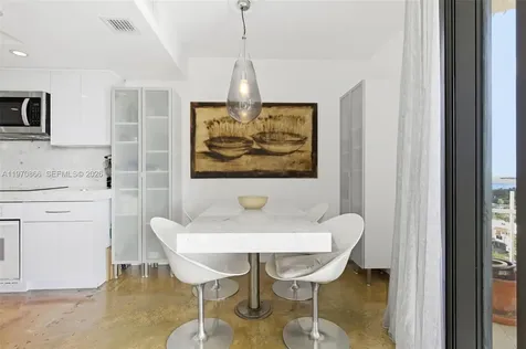 2000 Towerside Terrace Miami FL 33138
