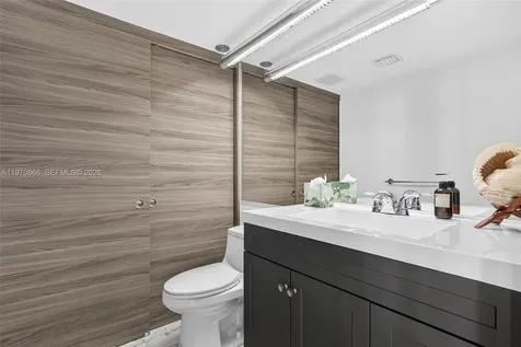 2000 Towerside Terrace Miami FL 33138