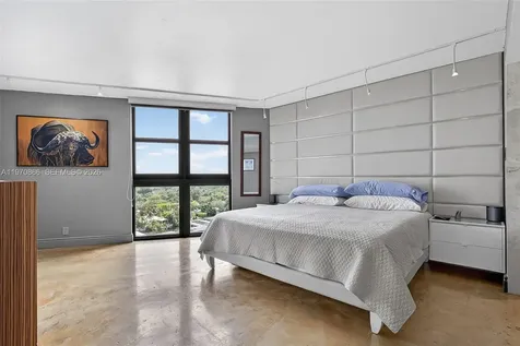 2000 Towerside Terrace Miami FL 33138