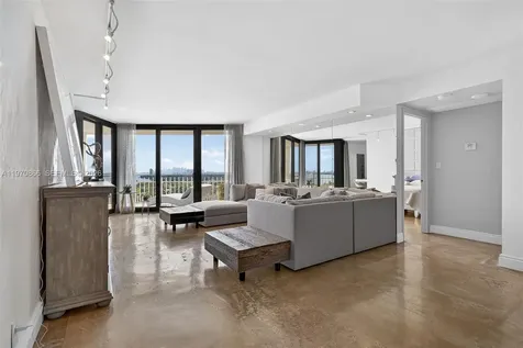 2000 Towerside Terrace Miami FL 33138