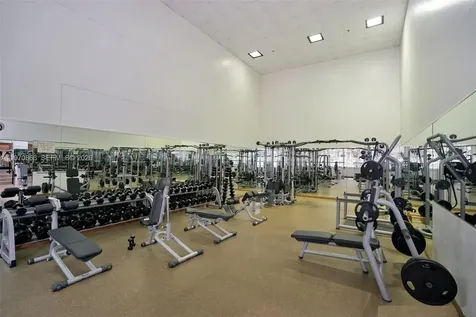 2000 Towerside Terrace Miami FL 33138