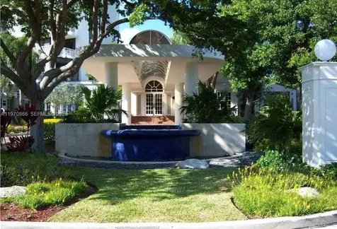 2000 Towerside Terrace Miami FL 33138