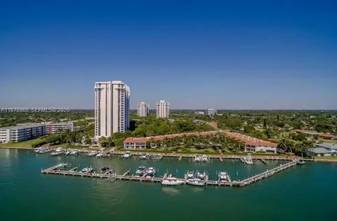 2000 Towerside Terrace Miami FL 33138