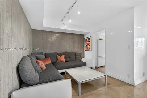 2000 Towerside Terrace Miami FL 33138