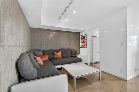 2000 Towerside Terrace Miami FL 33138