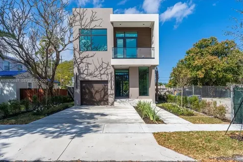 1637 Monroe Street Hollywood FL 33020