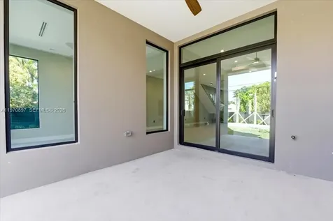 1637 Monroe Street Hollywood FL 33020