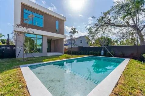 1637 Monroe Street Hollywood FL 33020