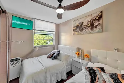 710 Washington Avenue Miami Beach FL 33139