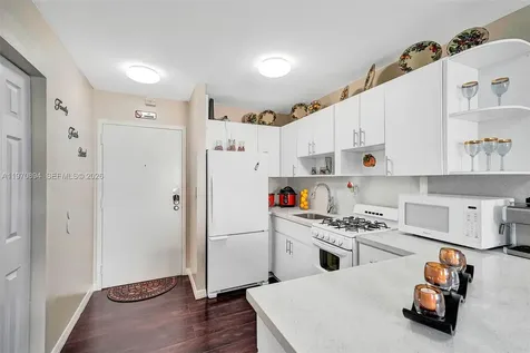 710 Washington Avenue Miami Beach FL 33139