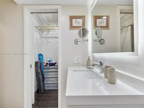 710 Washington Avenue Miami Beach FL 33139