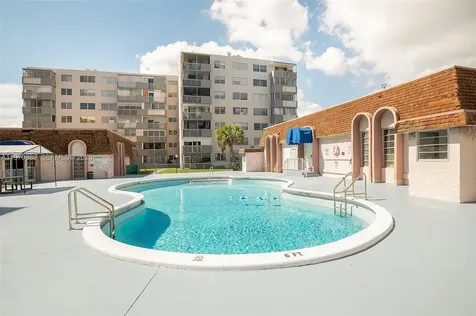 16450 Miami Drive North Miami Beach FL 33162