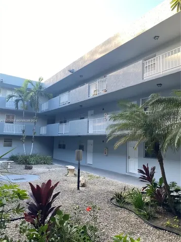 1735 W 60th Street Hialeah FL 33012