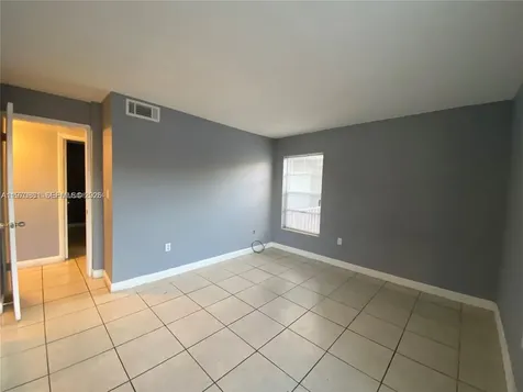 1735 W 60th Street Hialeah FL 33012