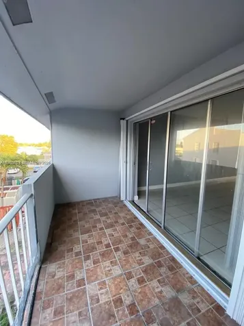 1735 W 60th Street Hialeah FL 33012