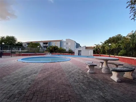 1735 W 60th Street Hialeah FL 33012