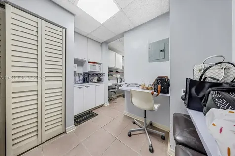432 NW 12th Avenue Miami FL 33128