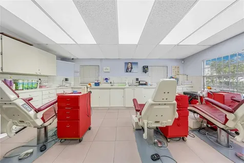 432 NW 12th Avenue Miami FL 33128