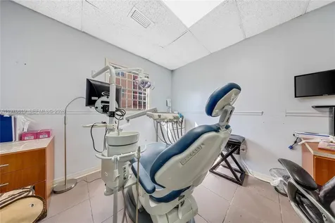 432 NW 12th Avenue Miami FL 33128