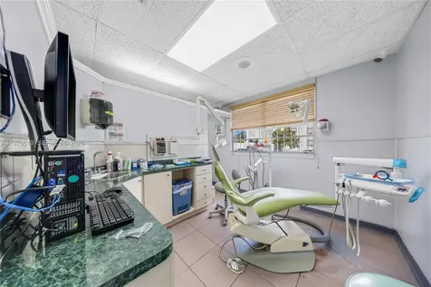 432 NW 12th Avenue Miami FL 33128