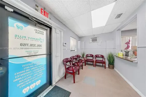 432 NW 12th Avenue Miami FL 33128