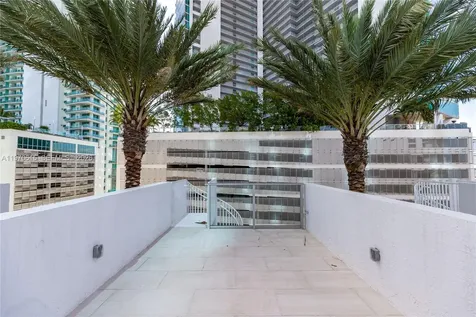 851 NE 1st Avenue Miami FL 33132