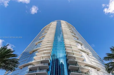 851 NE 1st Avenue Miami FL 33132