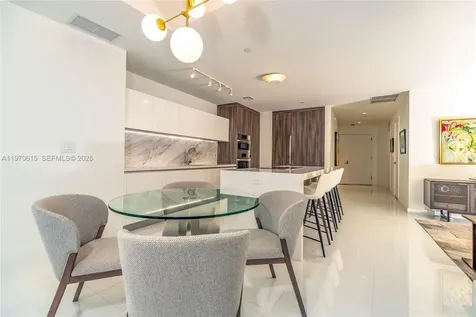 851 NE 1st Avenue Miami FL 33132
