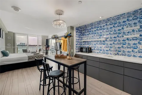 1100 West Avenue Miami Beach FL 33139
