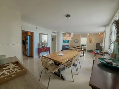 5005 Collins Avenue Miami Beach FL 33140